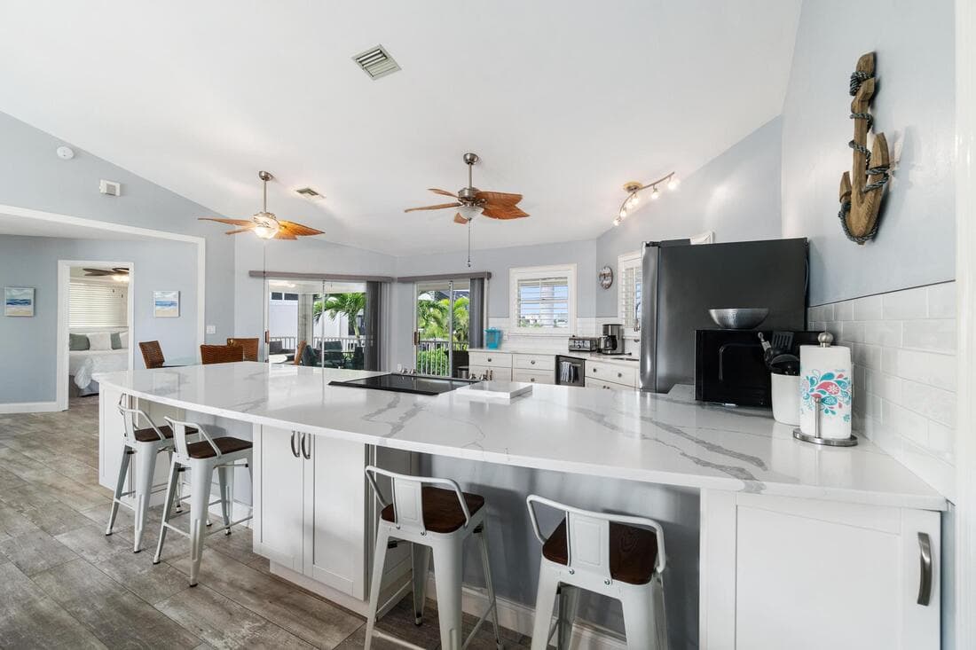 Bayside Retreat - Image 5