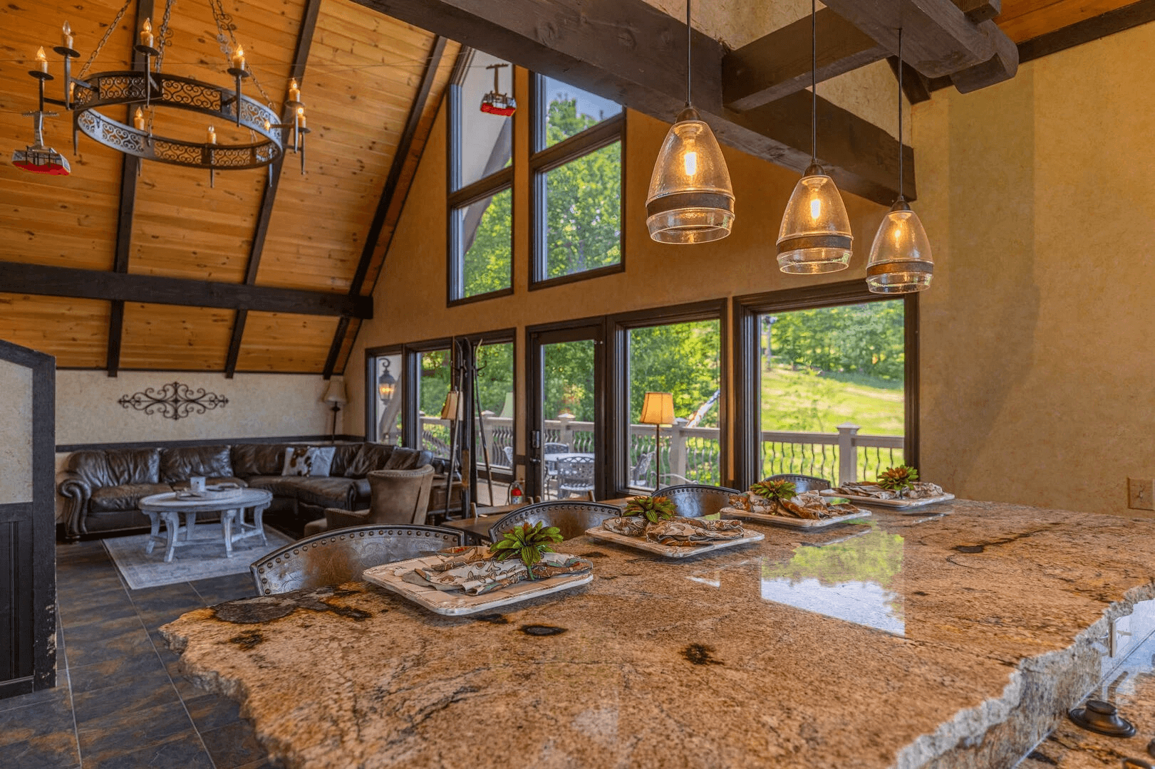 Halftime Haus - Image 7