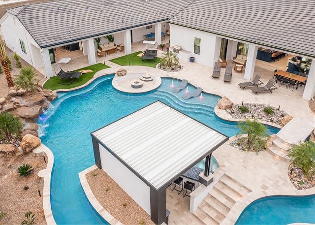 Estate on the River - Image 2