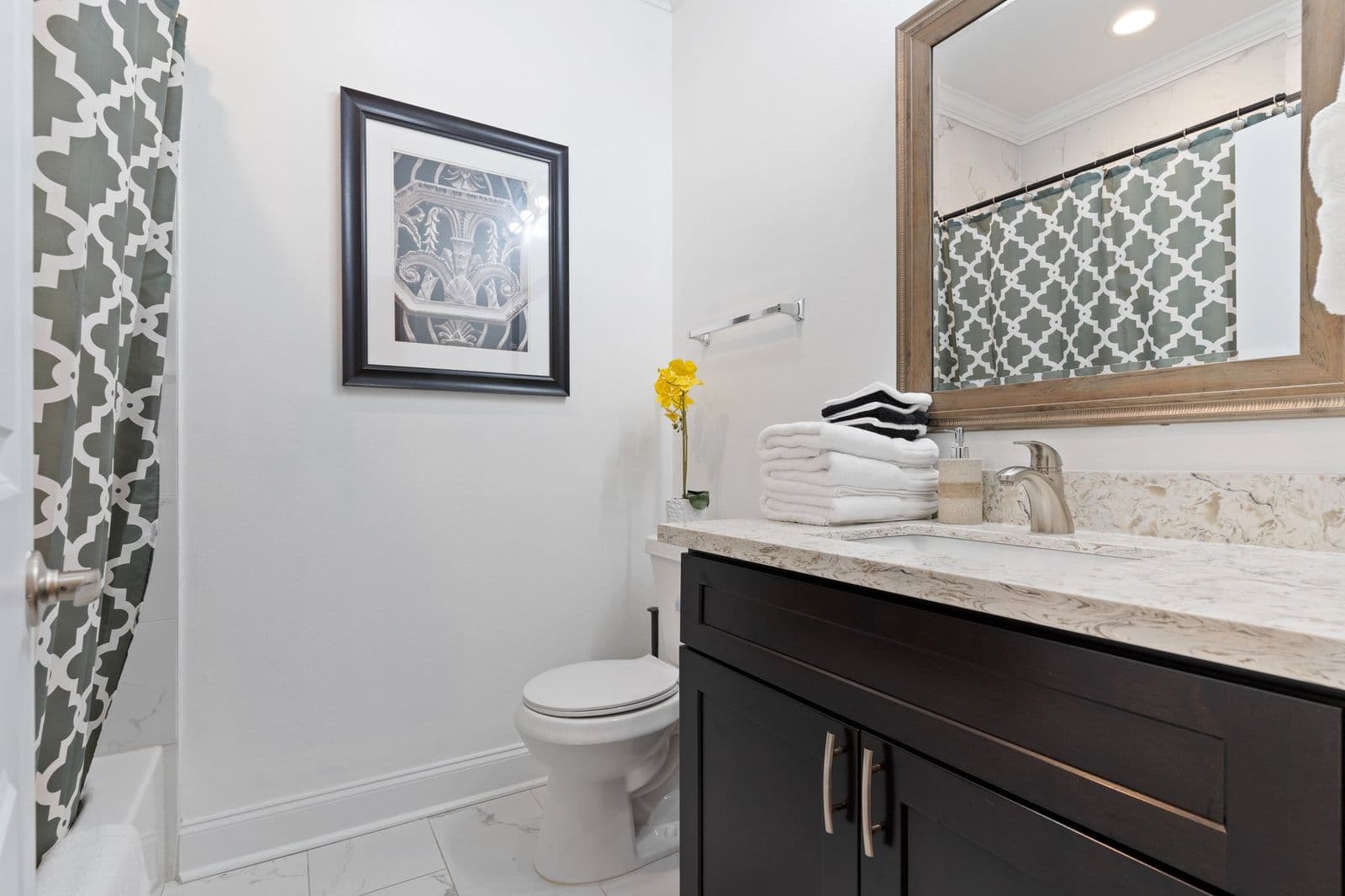 Gorgeous Mid-City House - Image 16