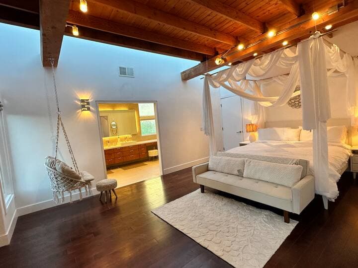 Beverly Haven Home  - Image 12