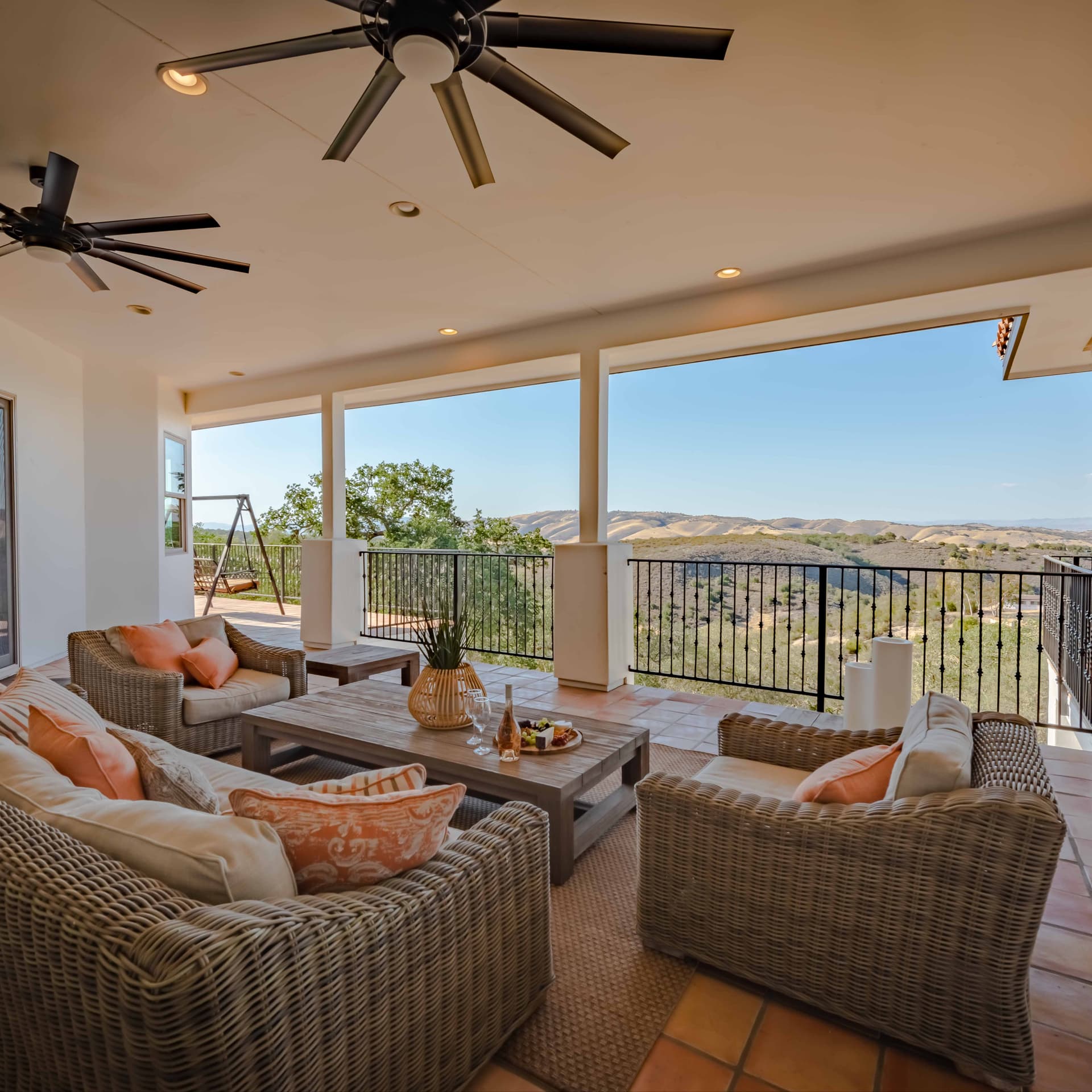 Blue Oak Place - Image 1