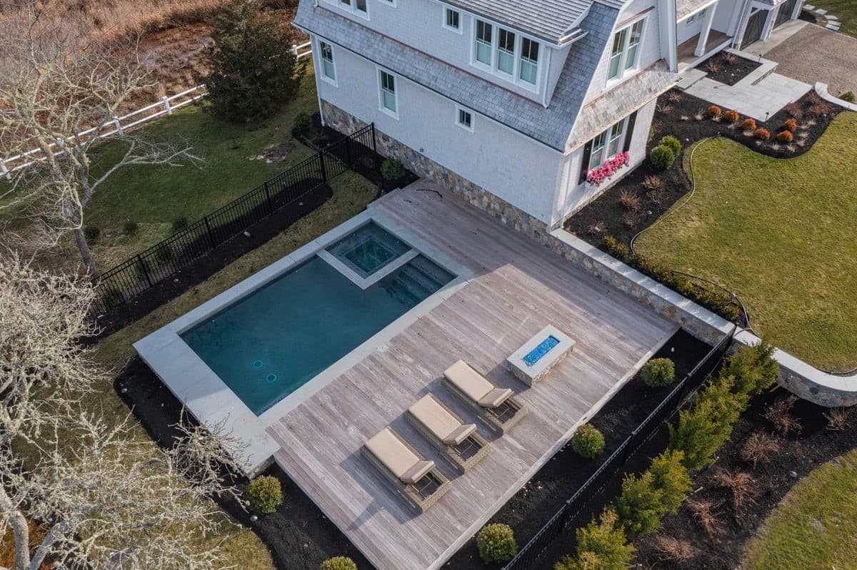 Strong Island Manse - Image 9