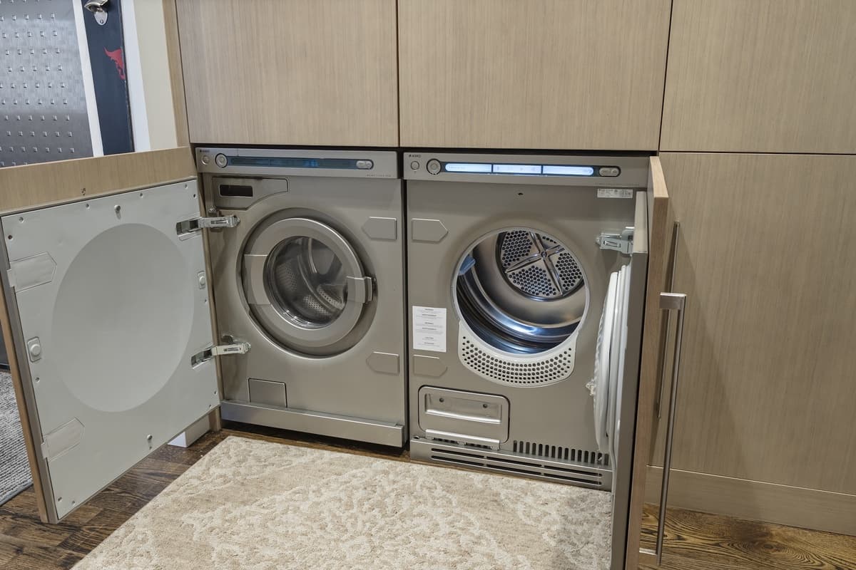 Mountain Luxe Retreat on Main - Image 26