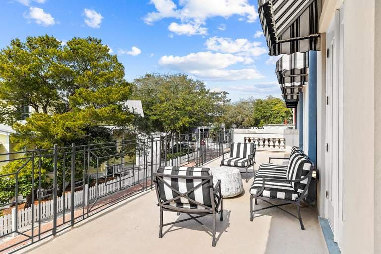 Penthouse on the Park - Image 18