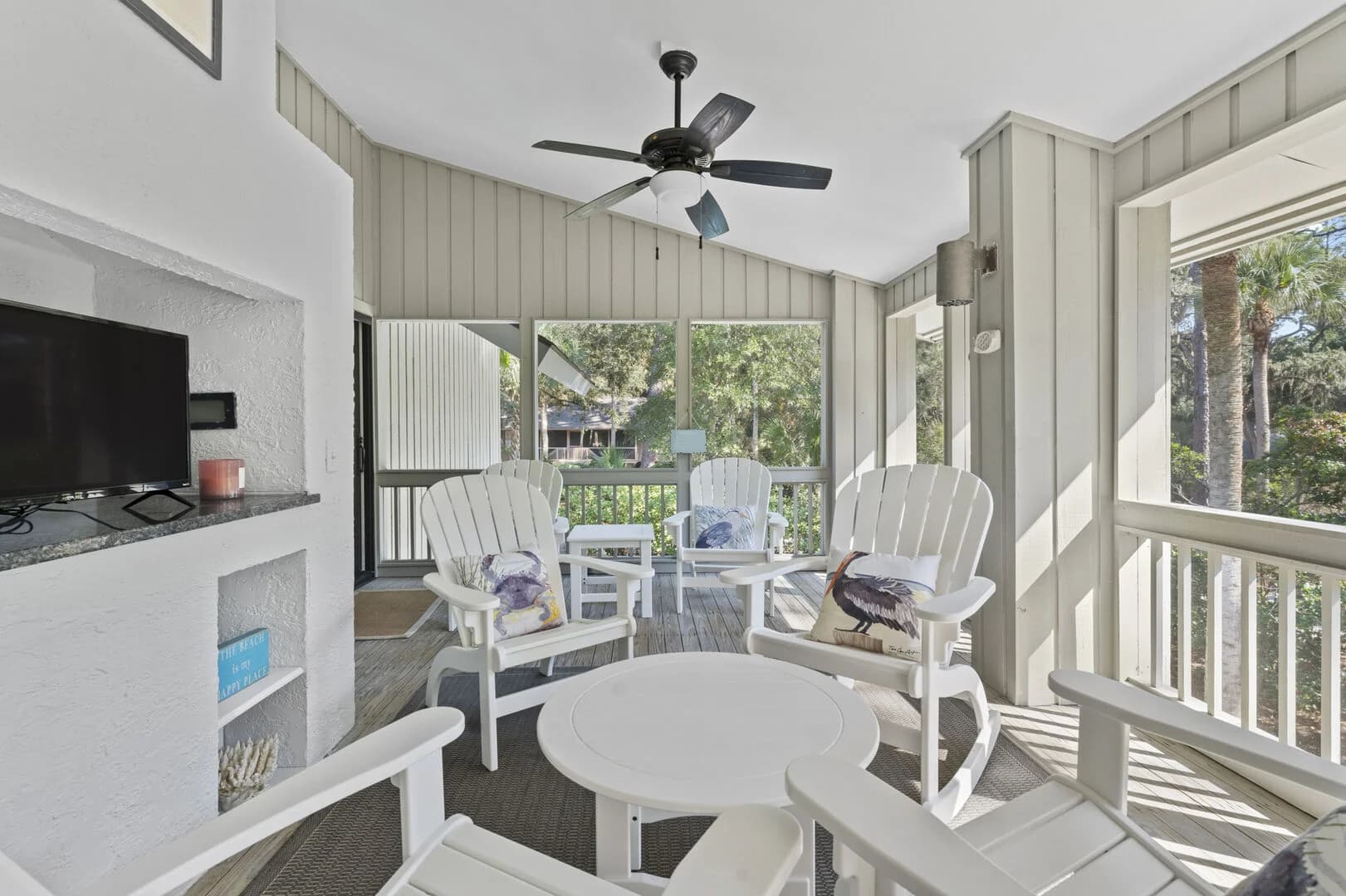 Pelican's Perch - Image 35