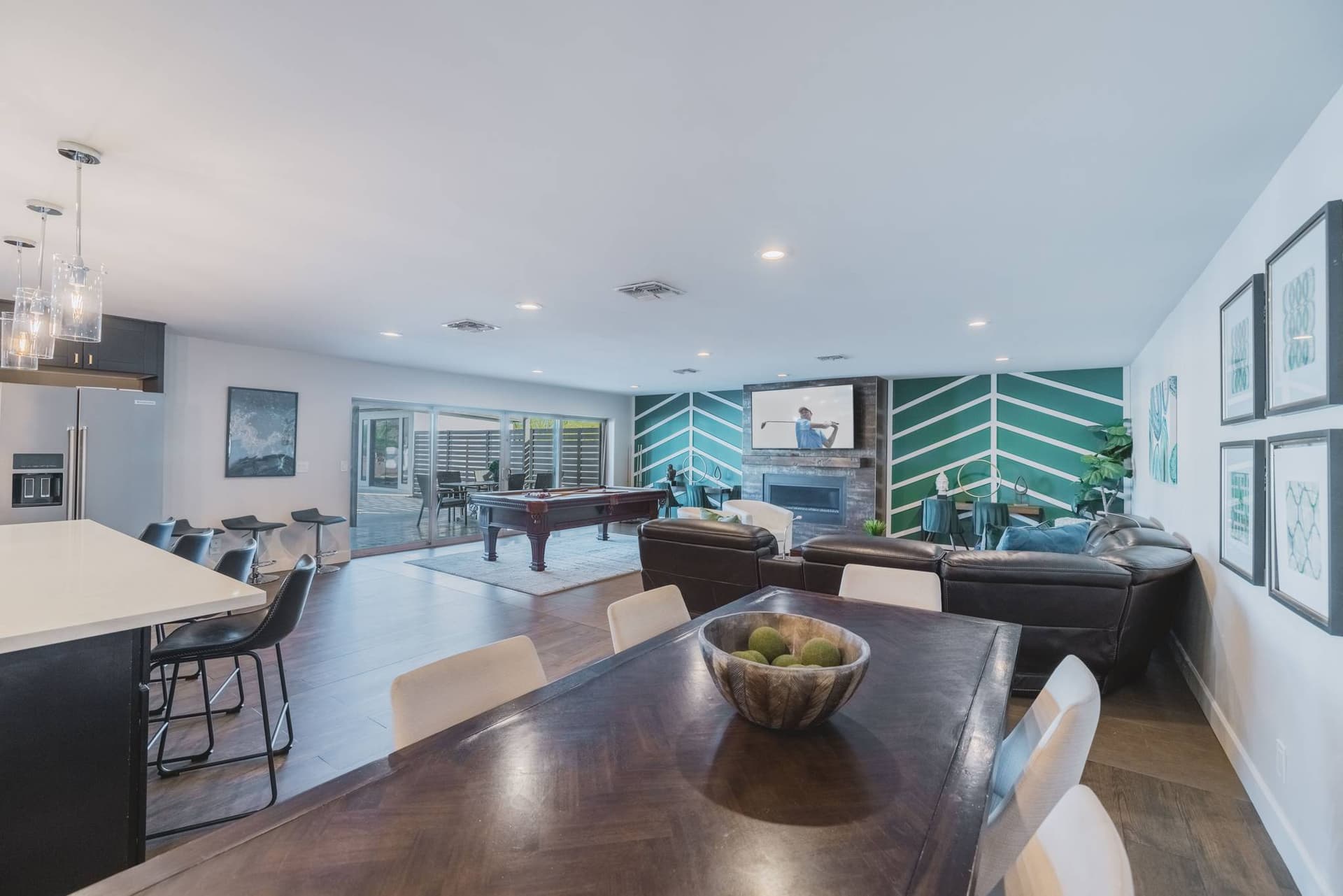 Luxe Resort Retreat - Image 10