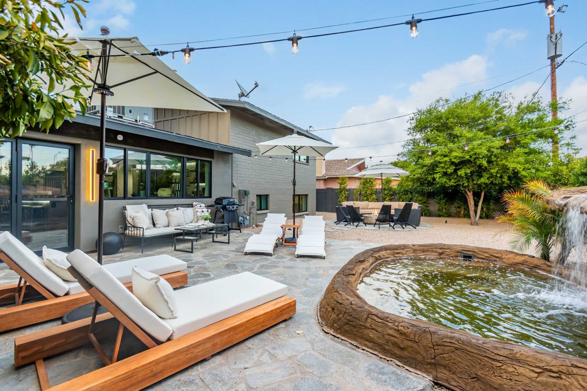 SolaNova Retreat - Image 31