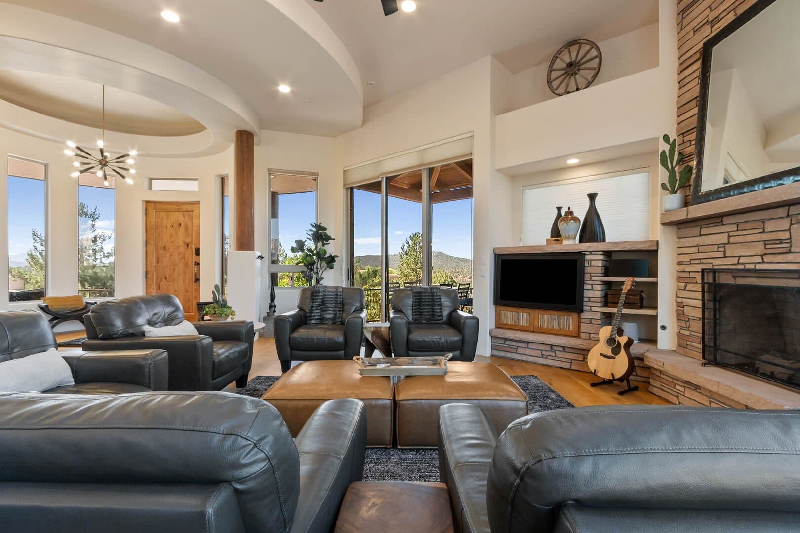 West Chateau - Image 9