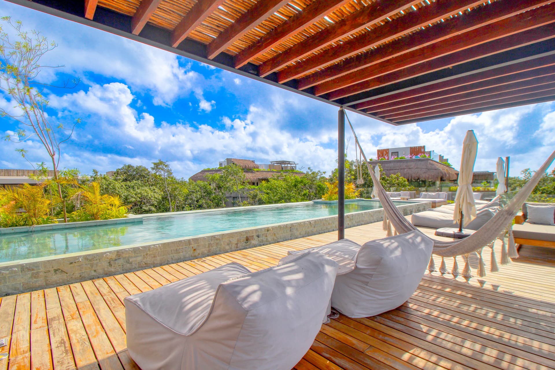 Dreamland - Image 22