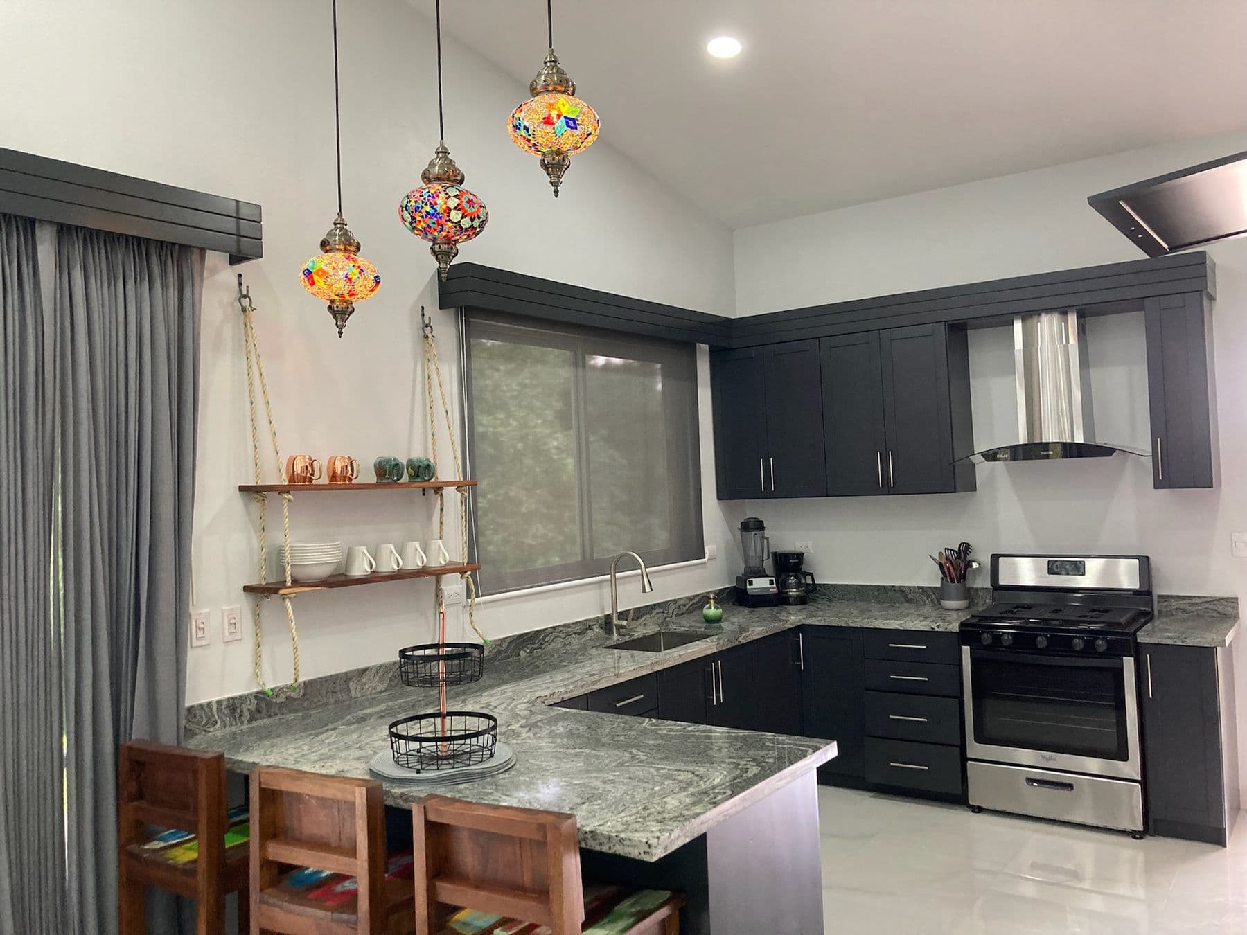 South Family Home - Image 16