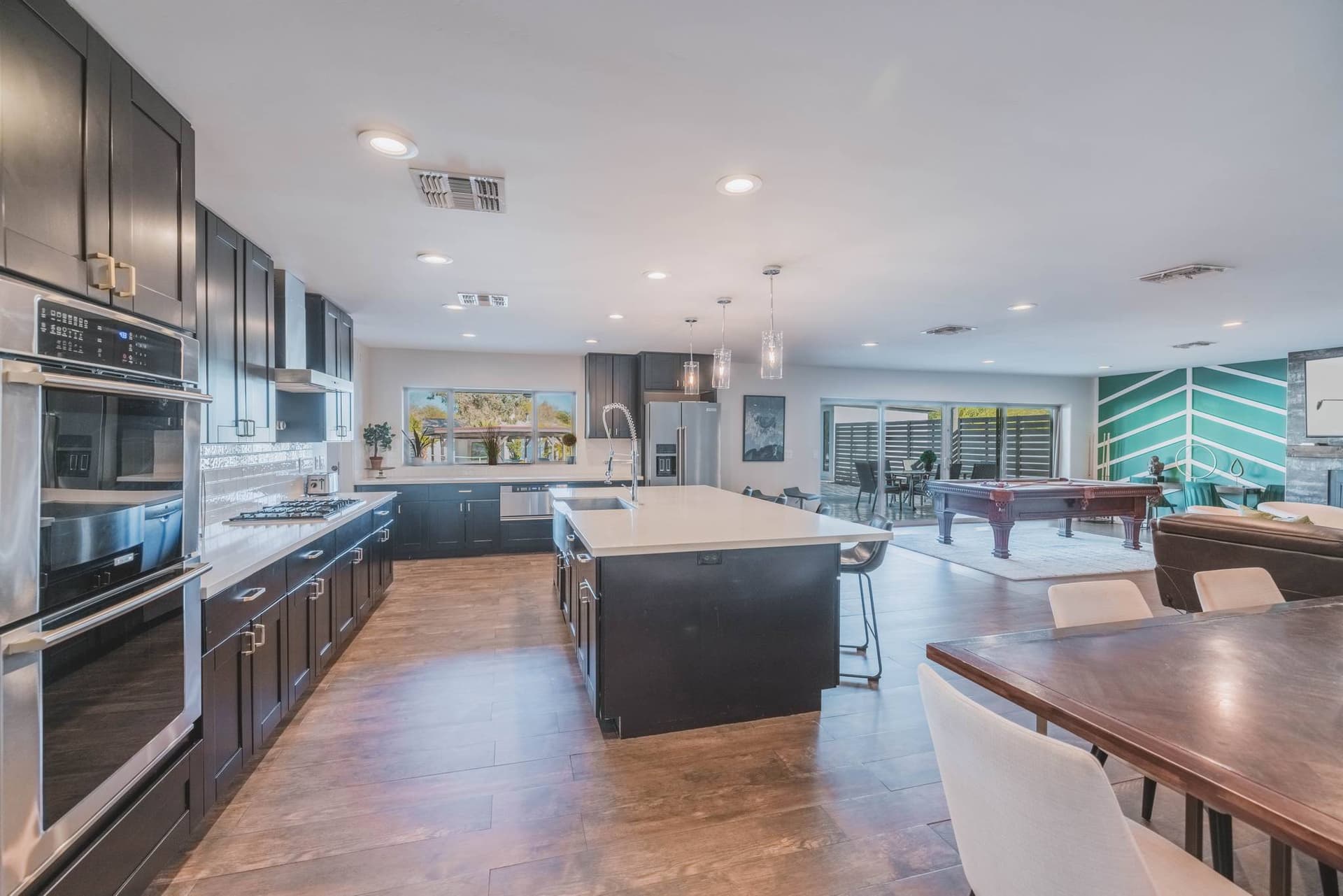 Luxe Resort Retreat - Image 13