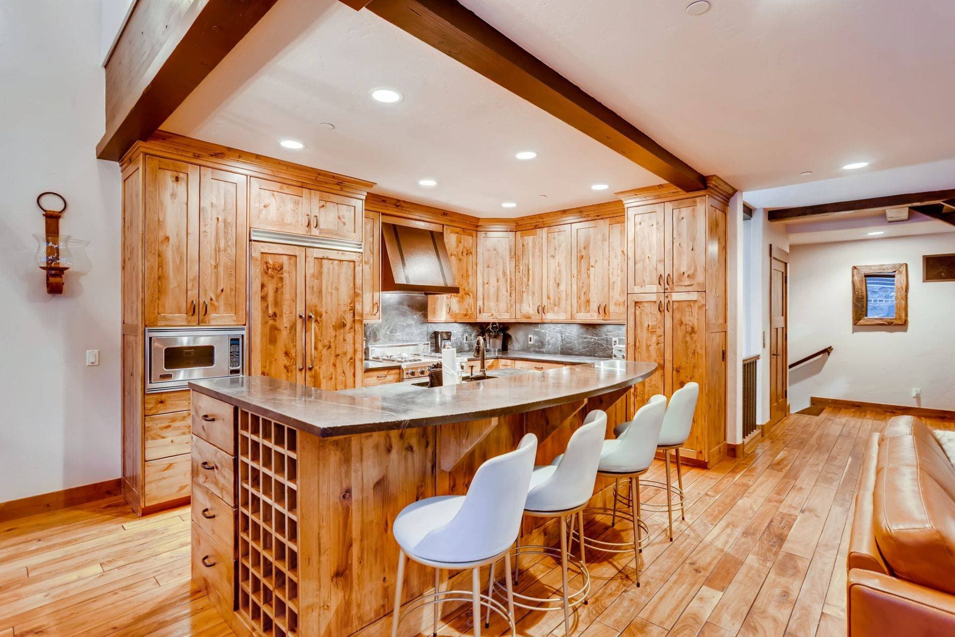 Snowy Pines House - Image 8