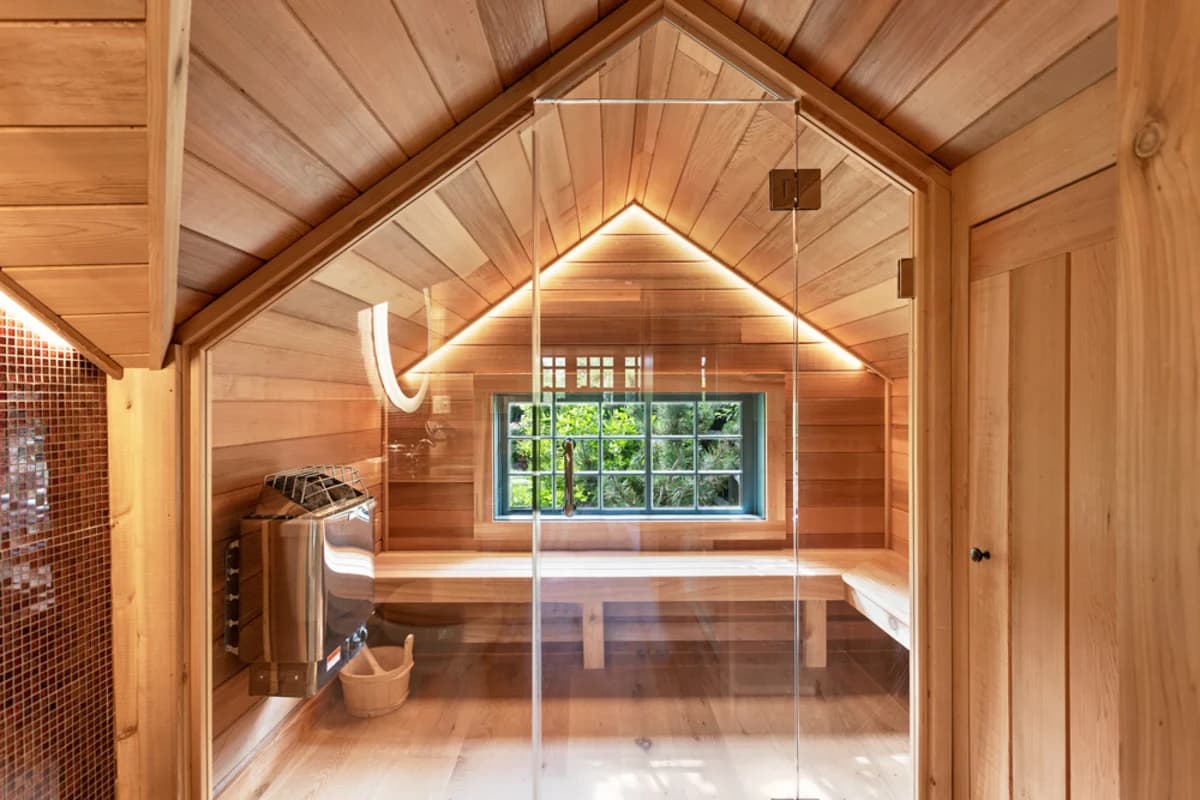 Chatham Farmhouse - Image 35