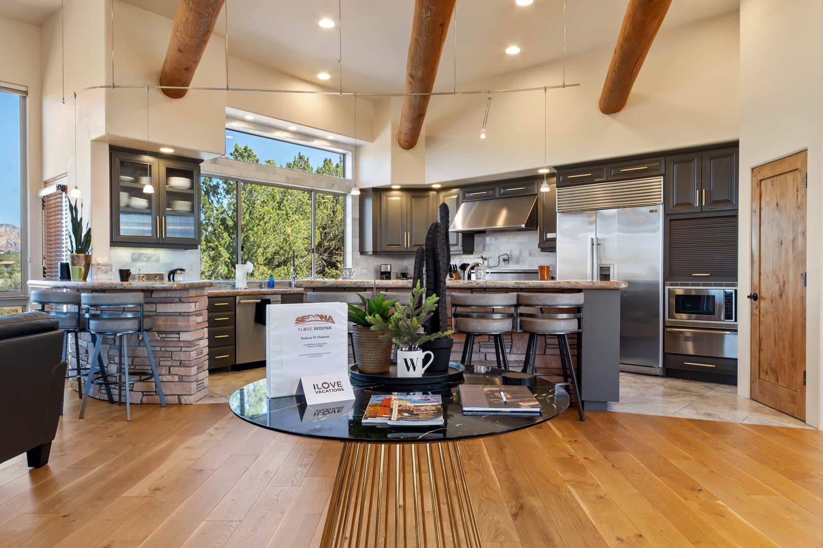 West Chateau - Image 24