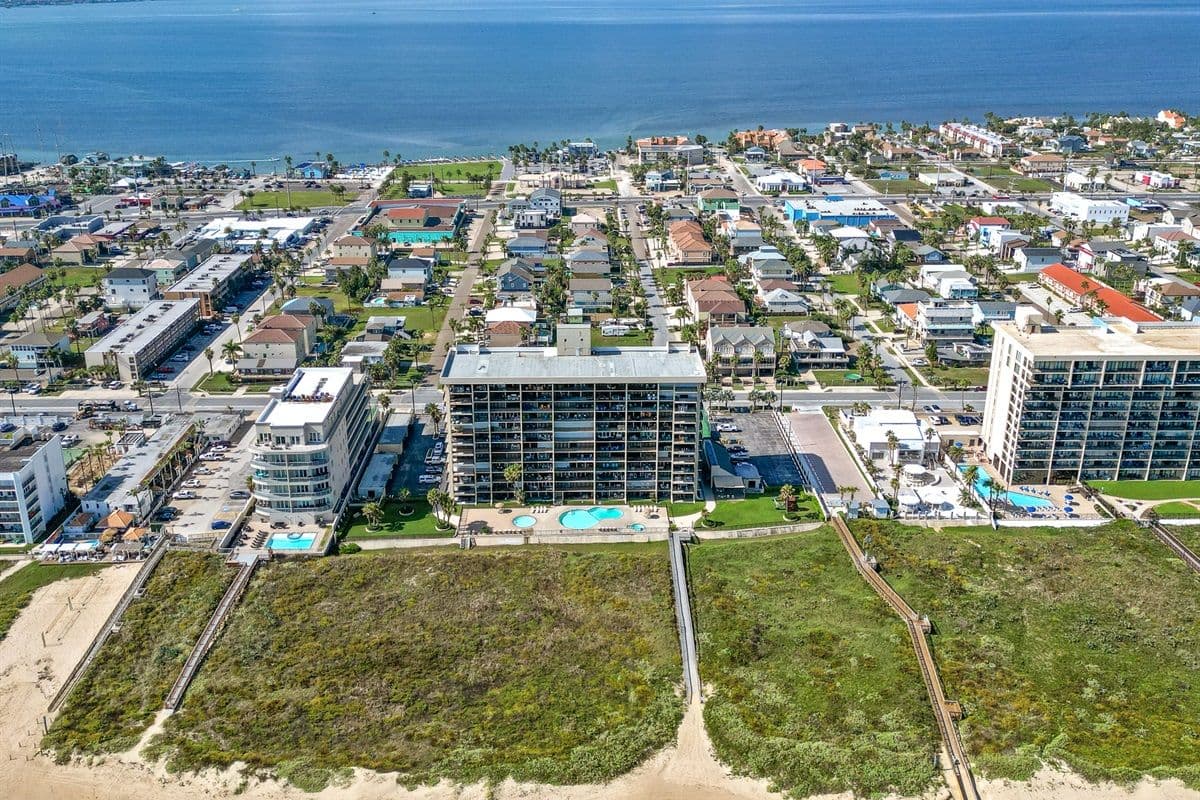 Ocean Vista Towers - Image 31