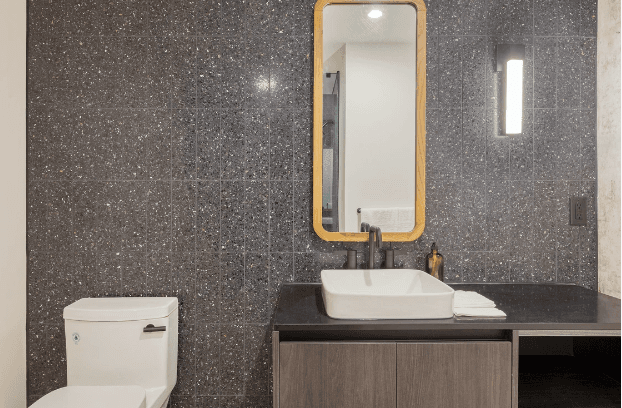 Emos Residence - Image 12