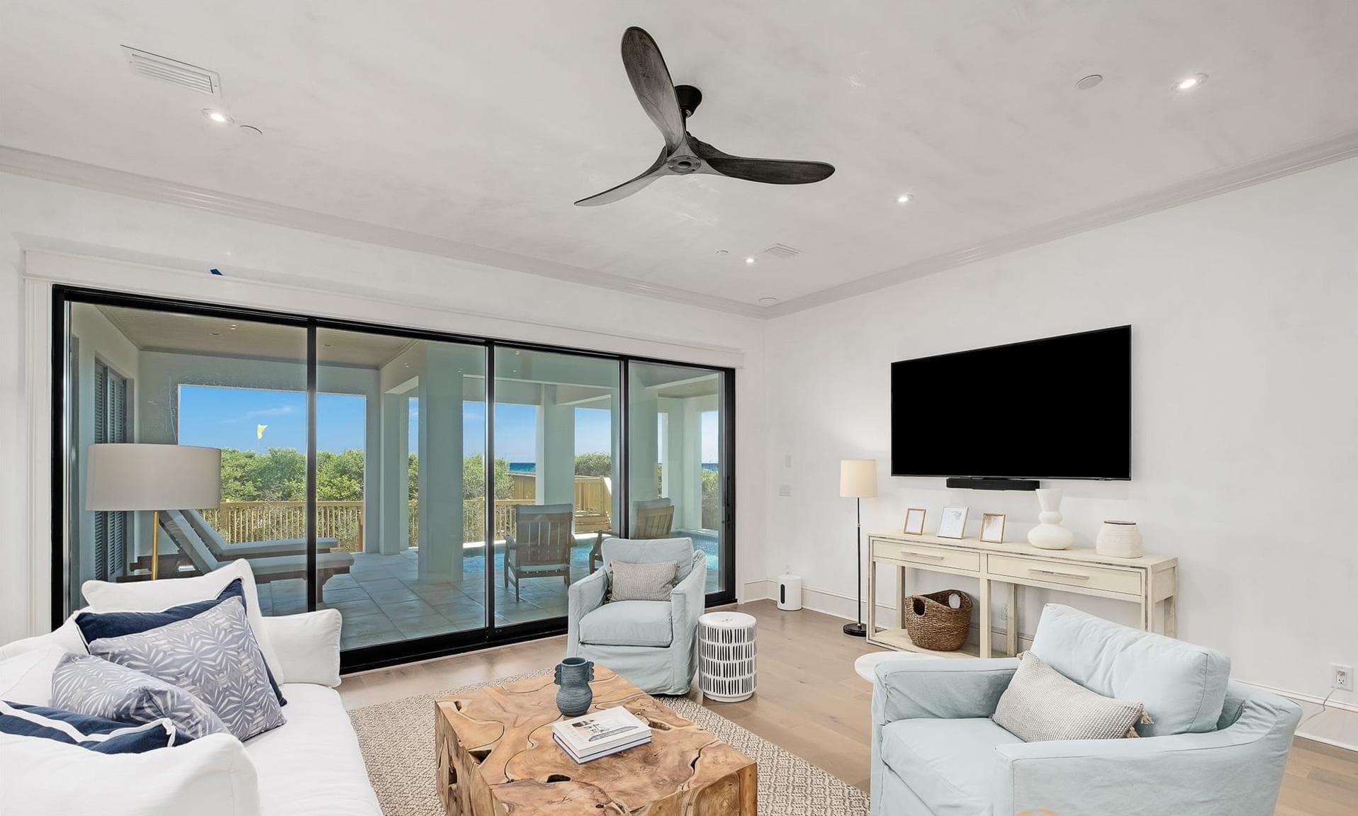 Seawalk Sanctuary - Image 18