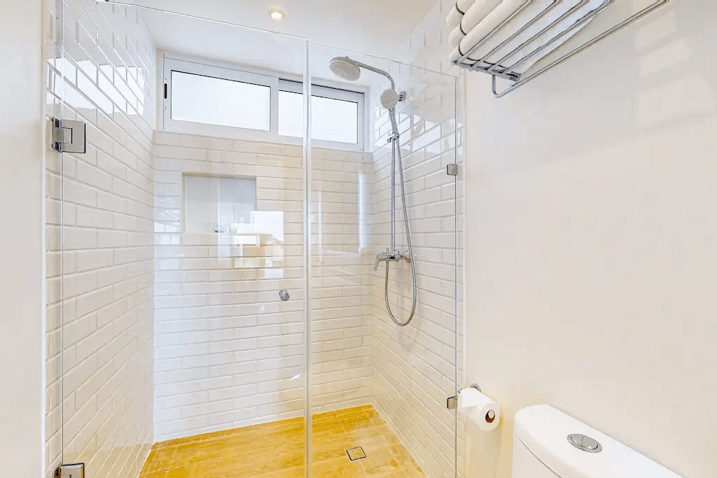 Blue House 305 - Image 12