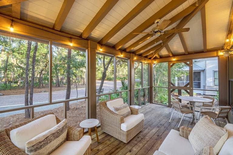 Shore Thing Residence - Image 29