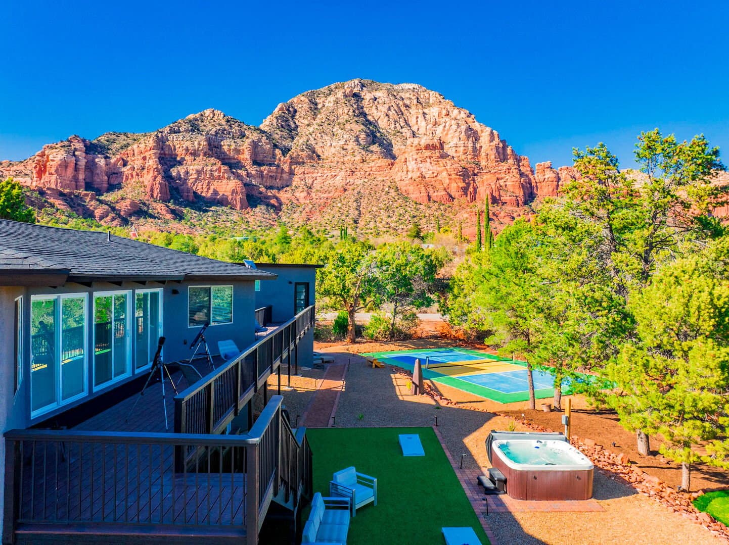 Pottery Place - Image 1