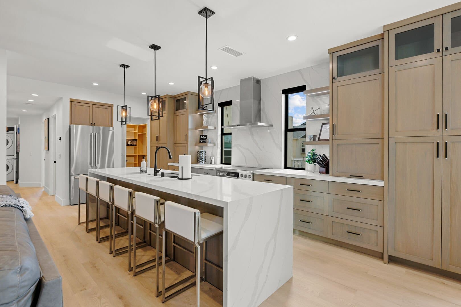 Modern Beach Vibes (Upper) - Image 5