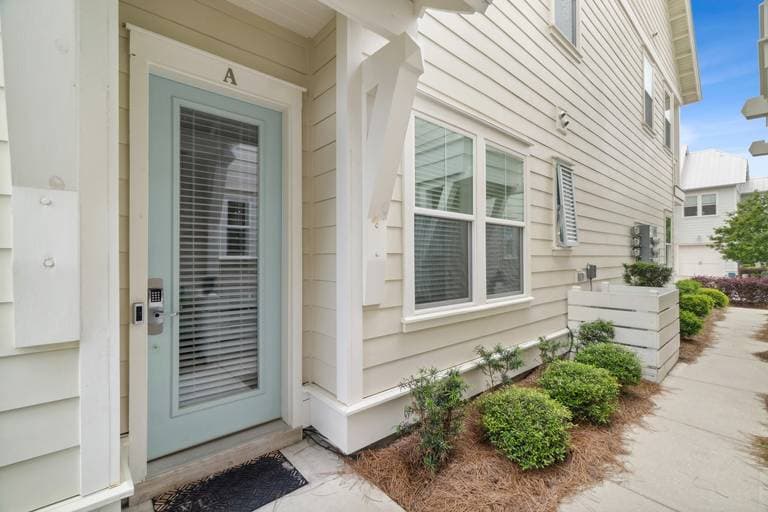 Beach Dreamer - Image 23