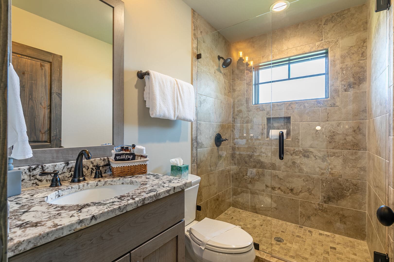 Just Bluffin' at Eagles Nest - Image 28