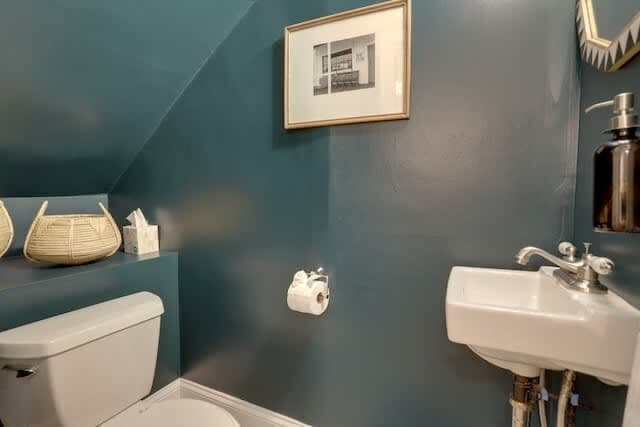 Capitol Comfort - Image 32