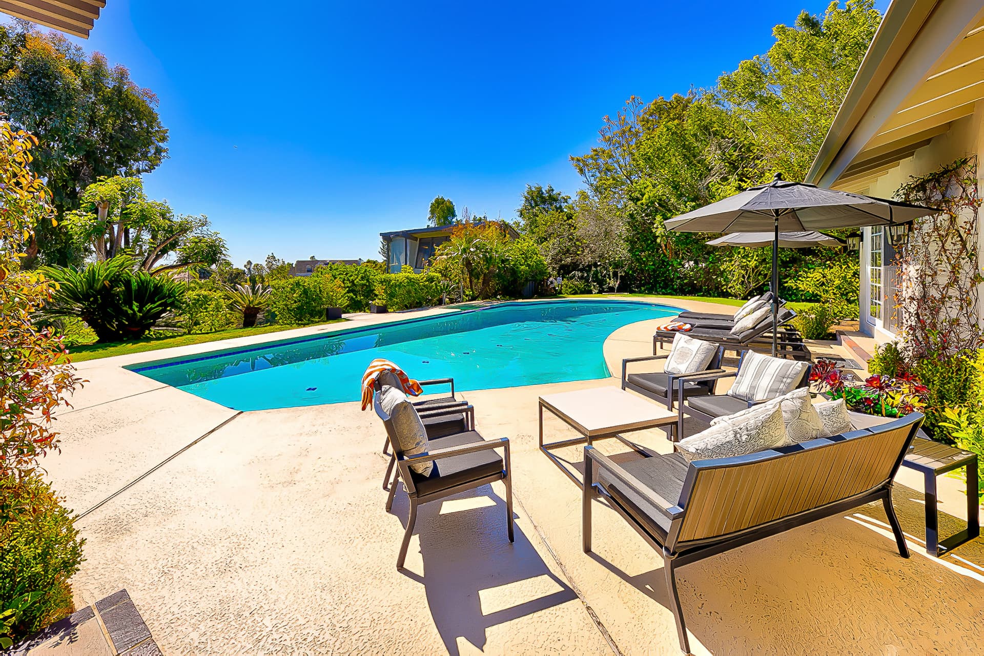 Scenic Retreat House - Image 33