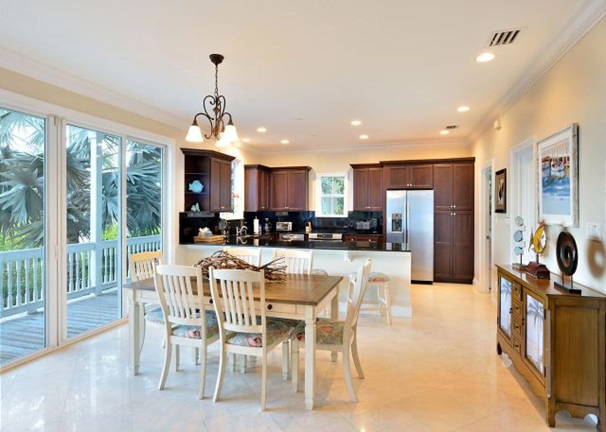 Coastal Comfort - Image 10