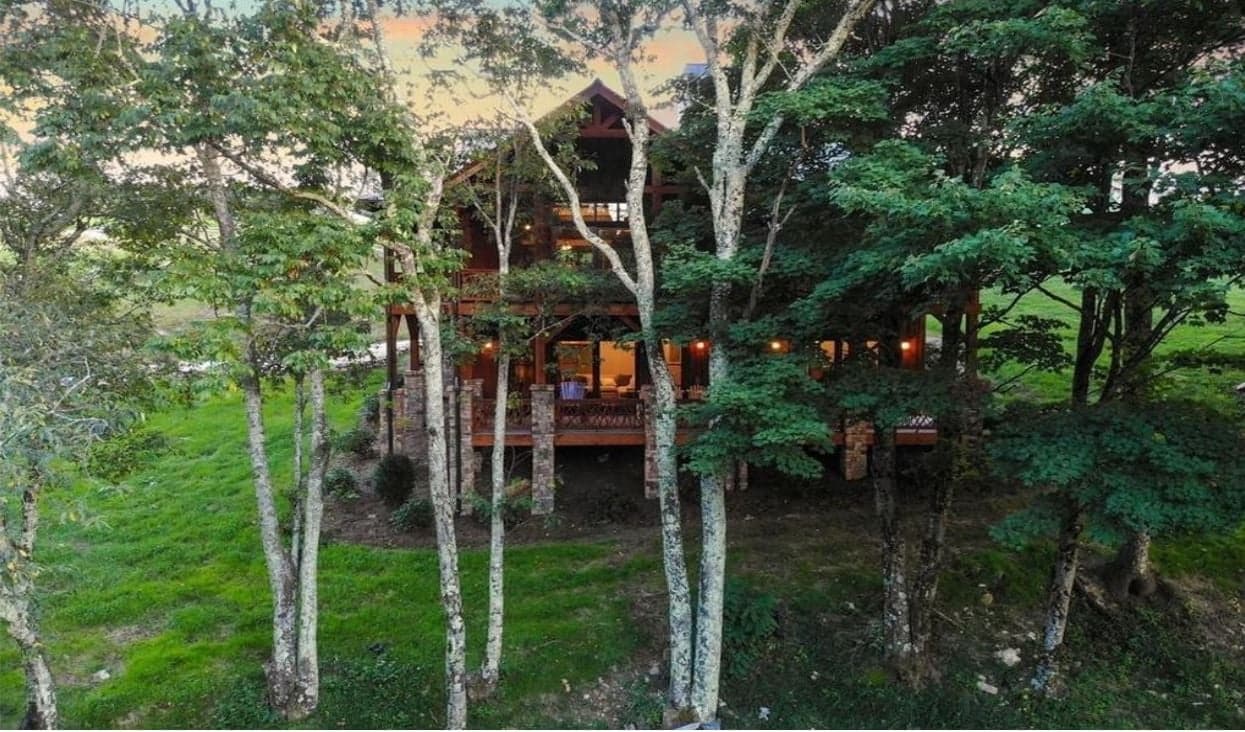 Timberwolf Lodge - Image 32