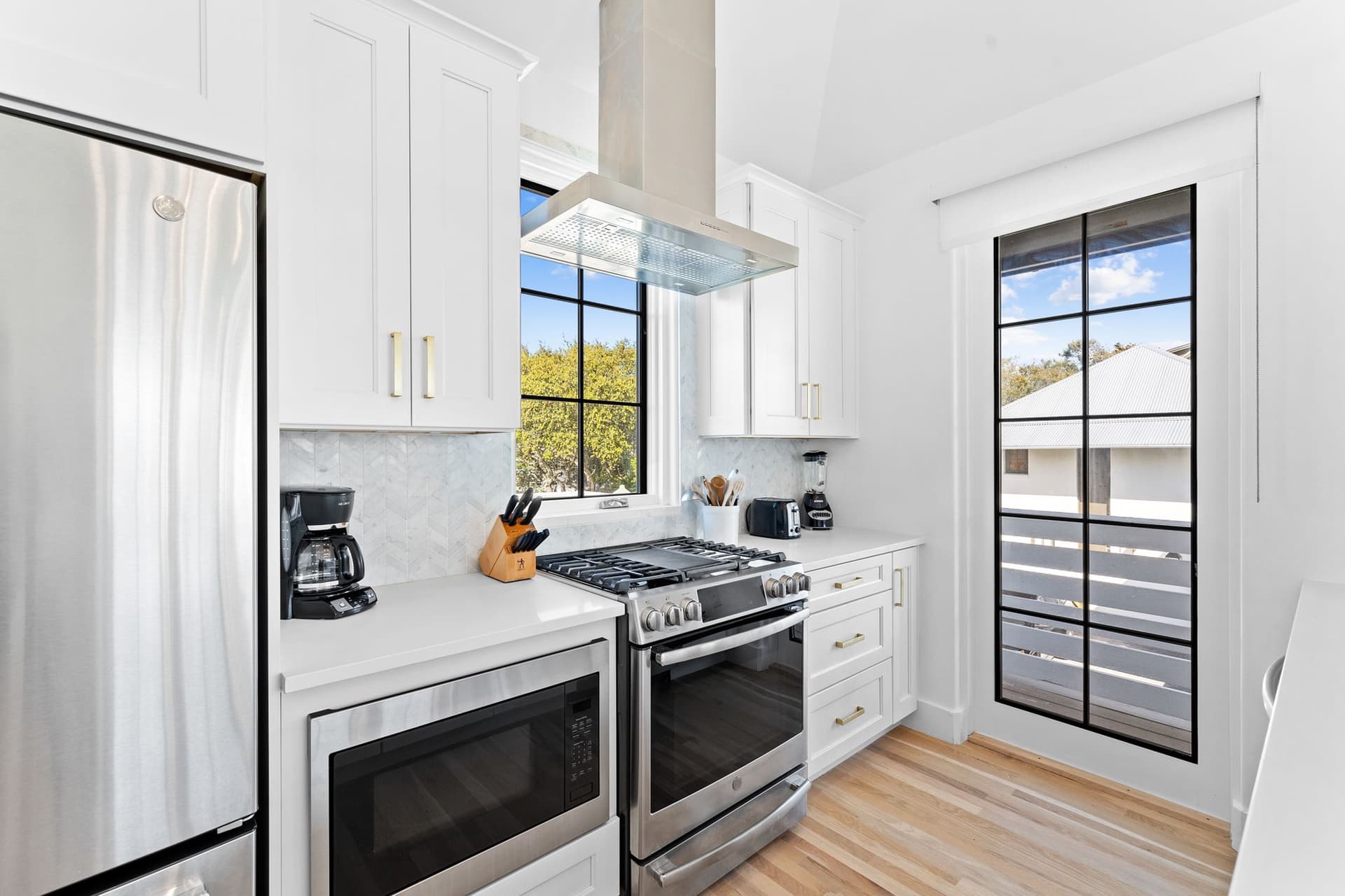 Abba Cottage & Carriage House - Image 53