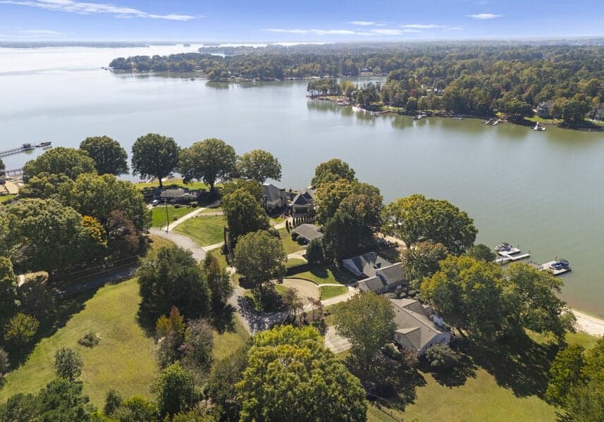 Sandy Shore - Image 44