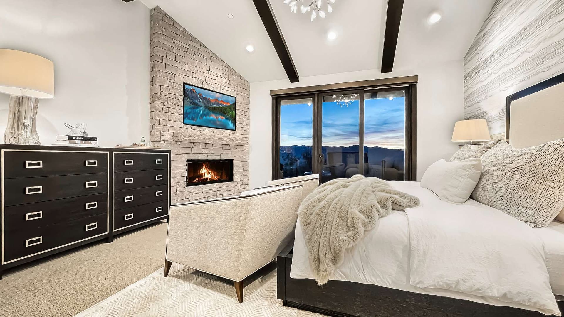 Grande Vistas Estate - Image 38