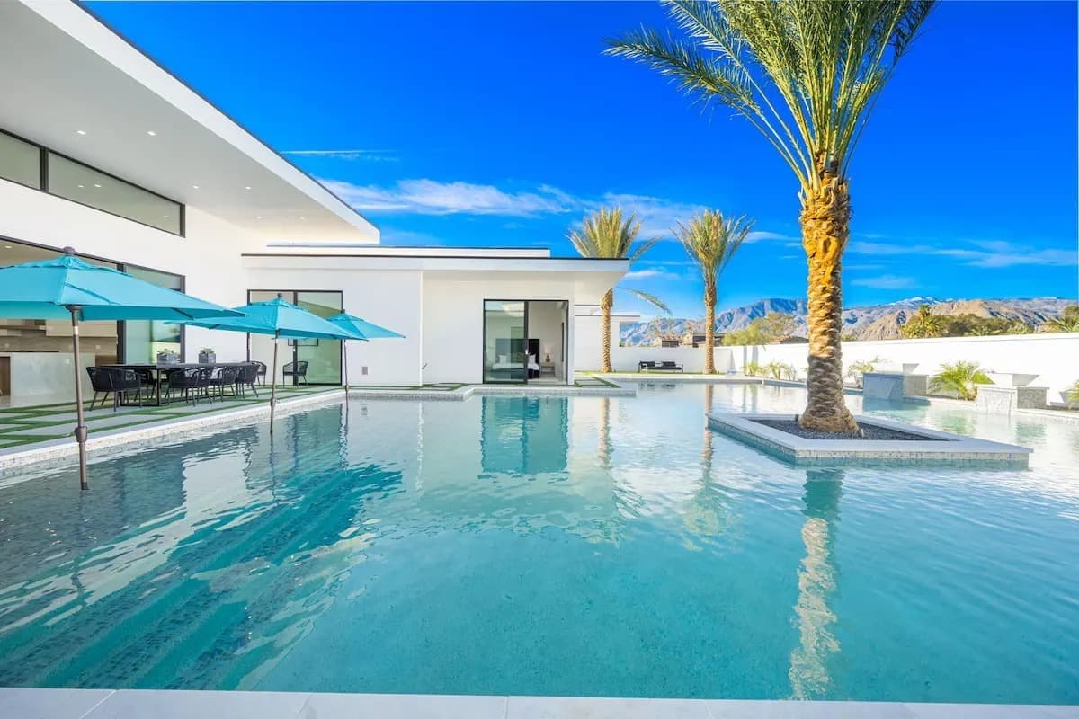 Bravo Villa #13 - Image 40