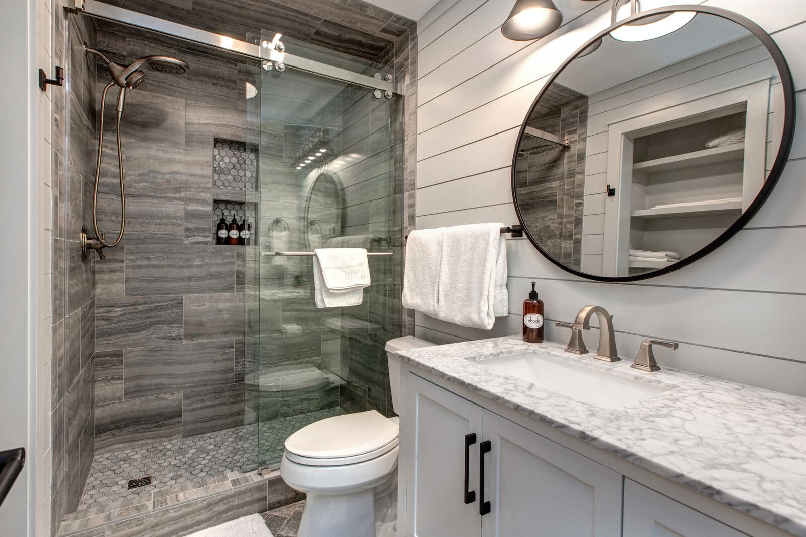 Teewinot Home - Image 32