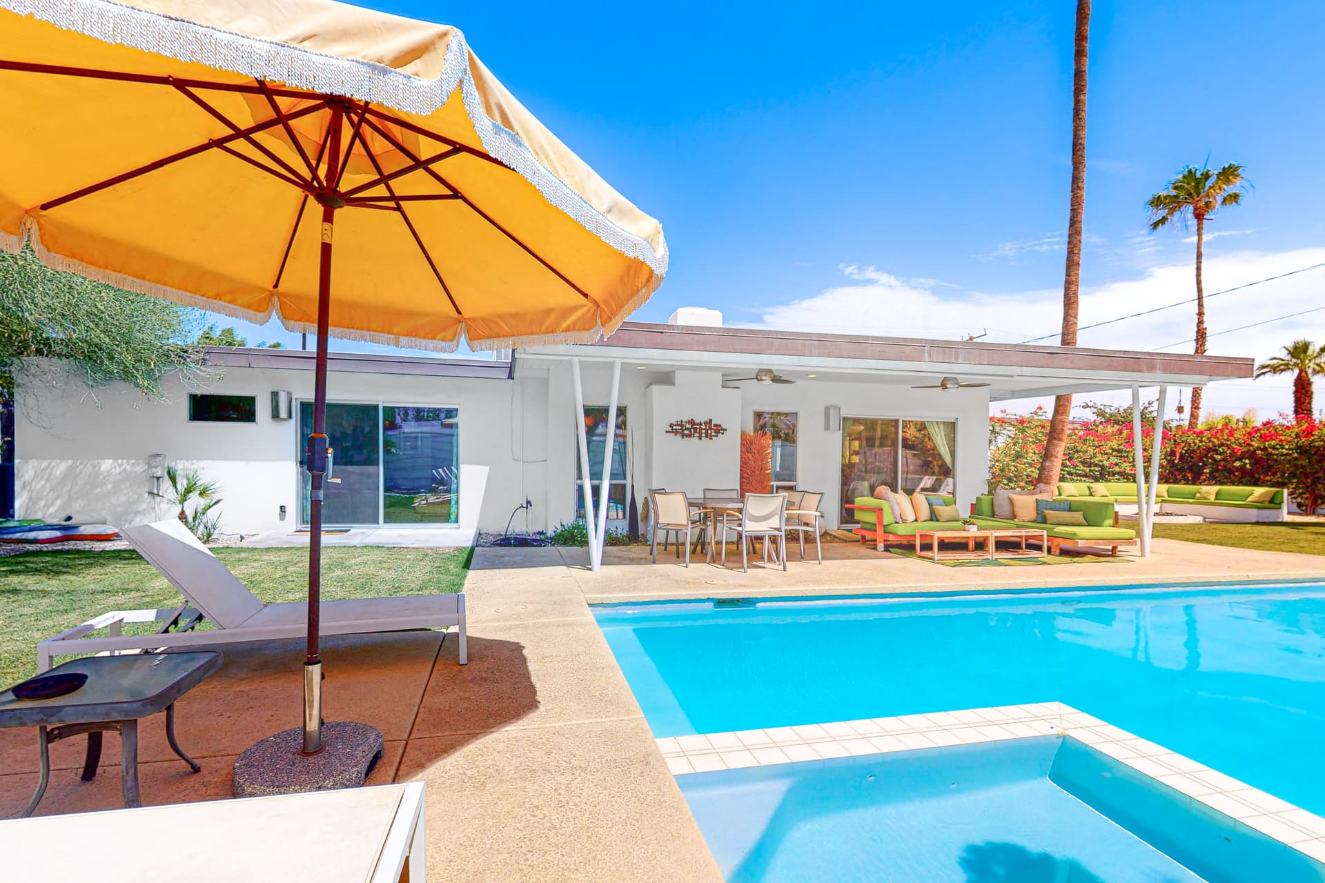 The Lucky Palm Home - Image 6