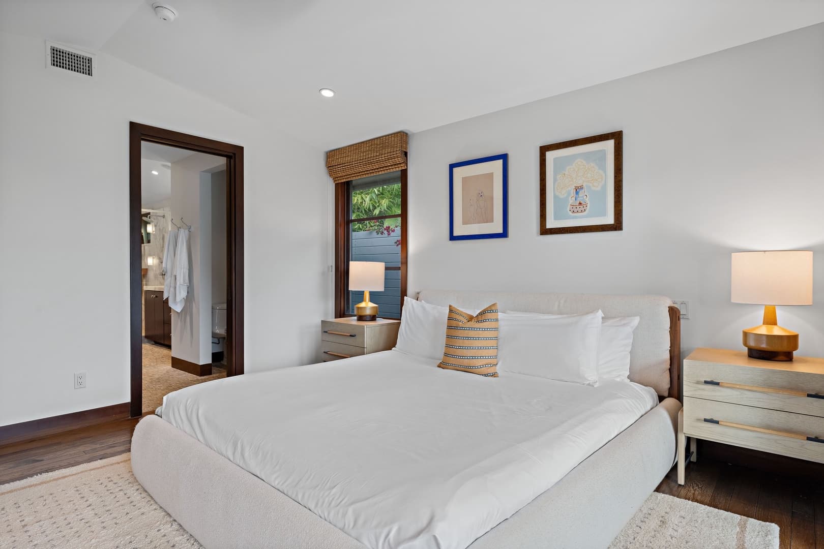 Costa Del Mar - Image 26