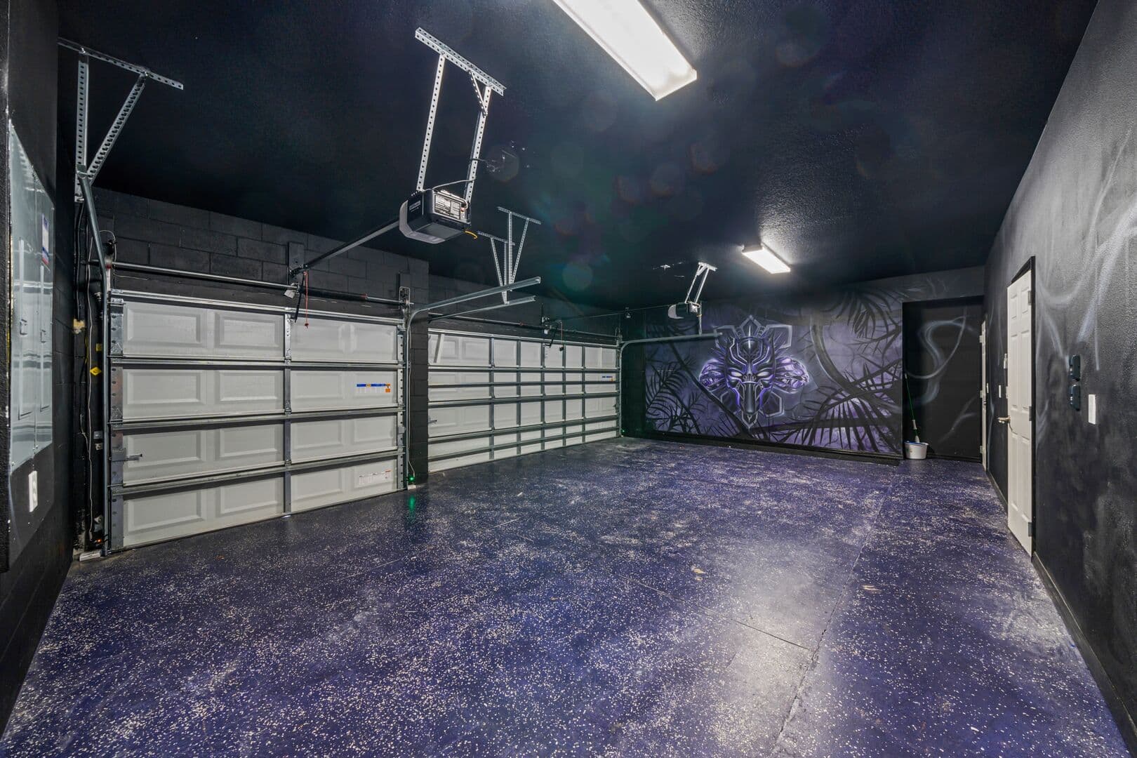 Gallery House - Image 57