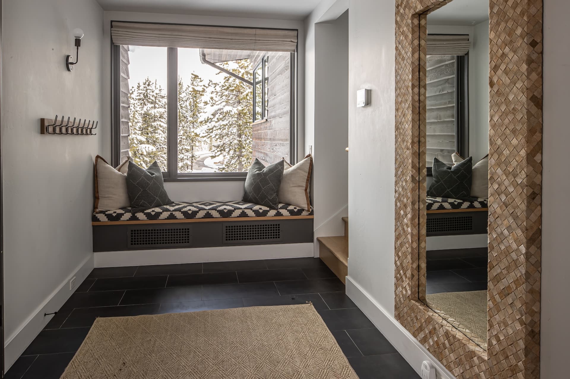 Lake Cabin #20 - Image 9