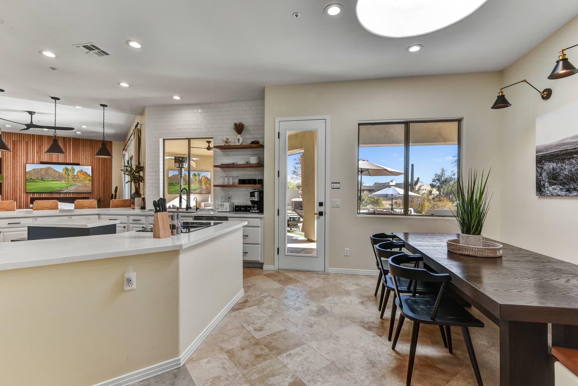 Pinnacle Peak Escape - Image 27