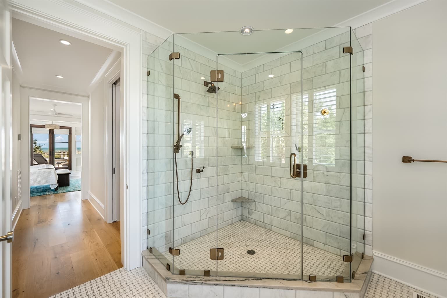 Beach Shelter - Image 42