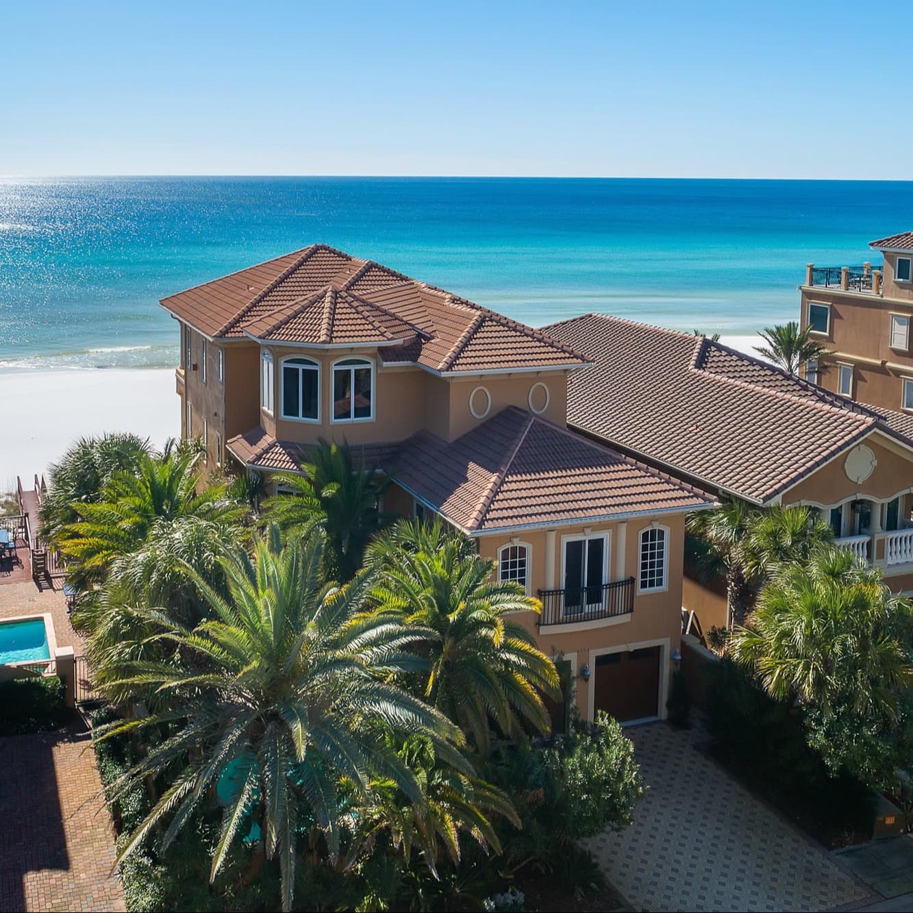 Grand Marquix Villa - Image 1