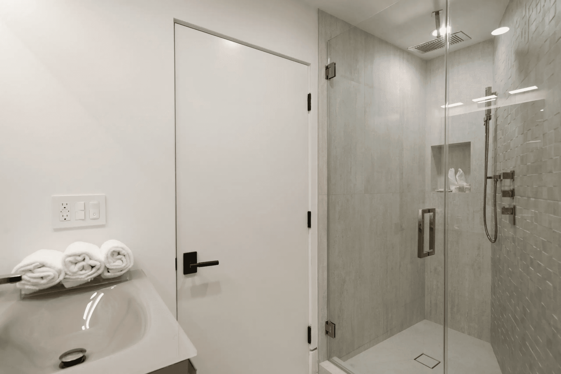 Noble Crest - Image 52