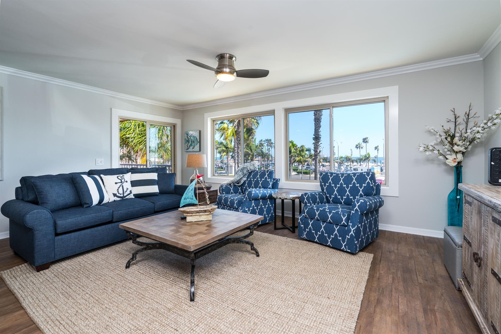 Oceanfront Breeze - Image 5