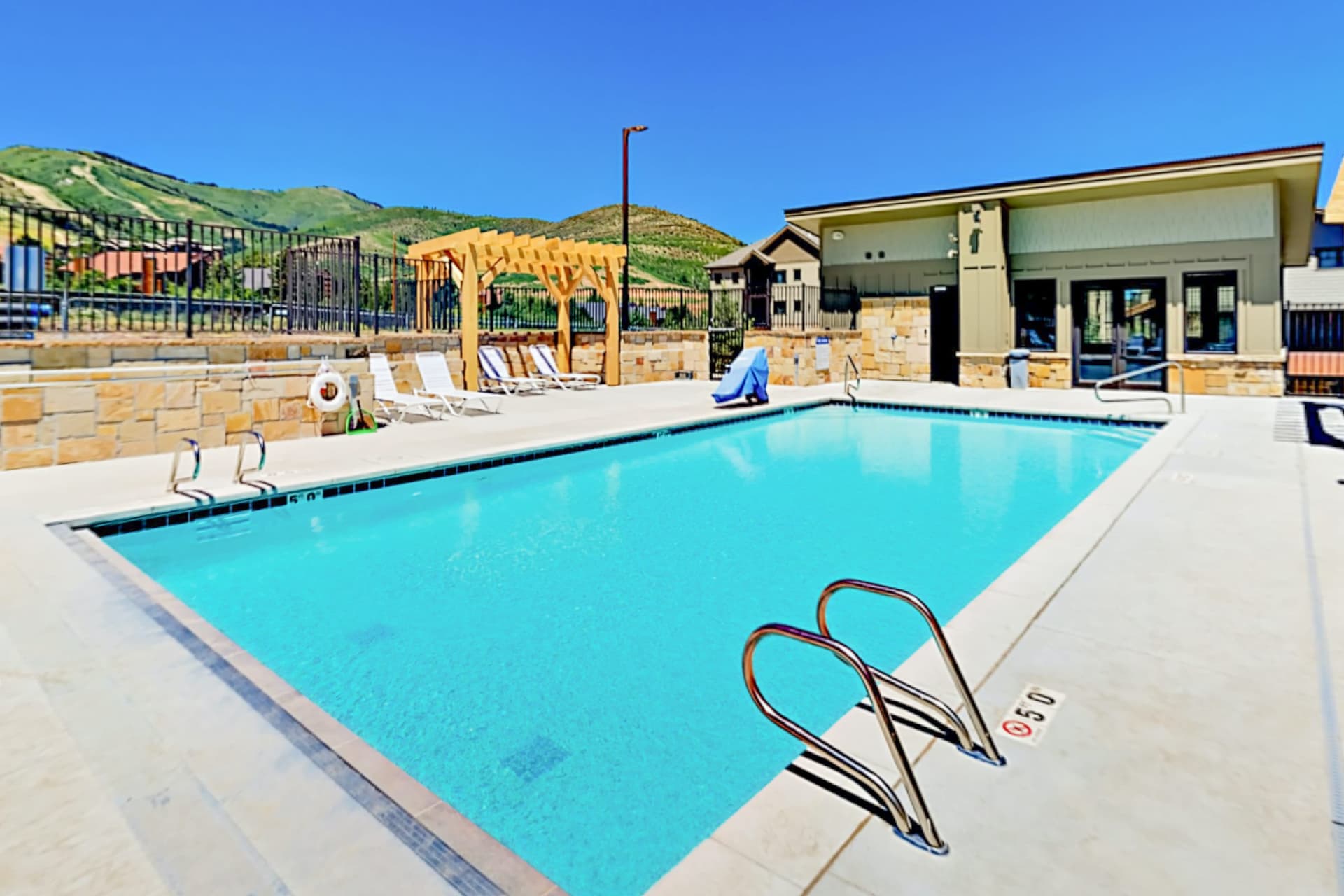 Blackstone 1G Home - Image 17