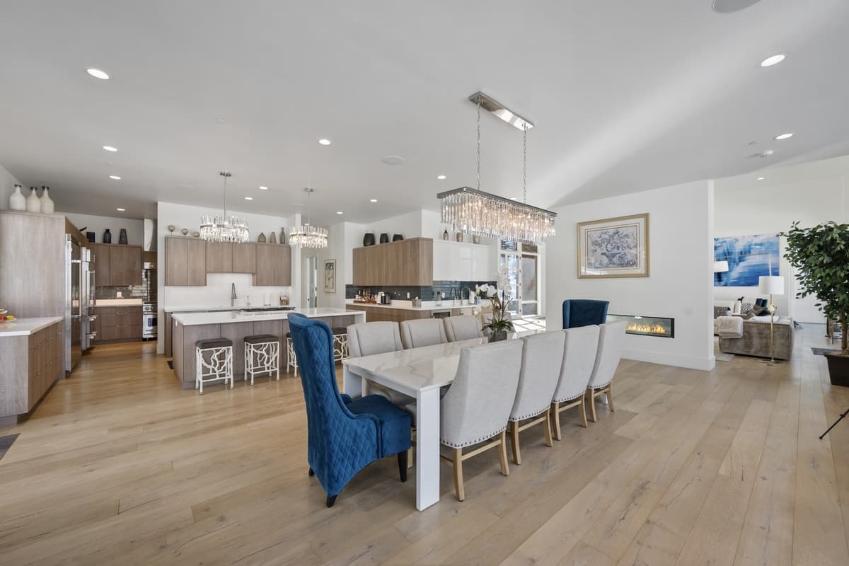 Quicksilver Haus - Image 18