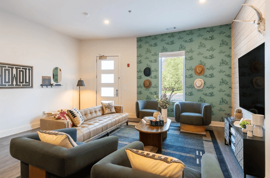 Shelby Residence - Image 2