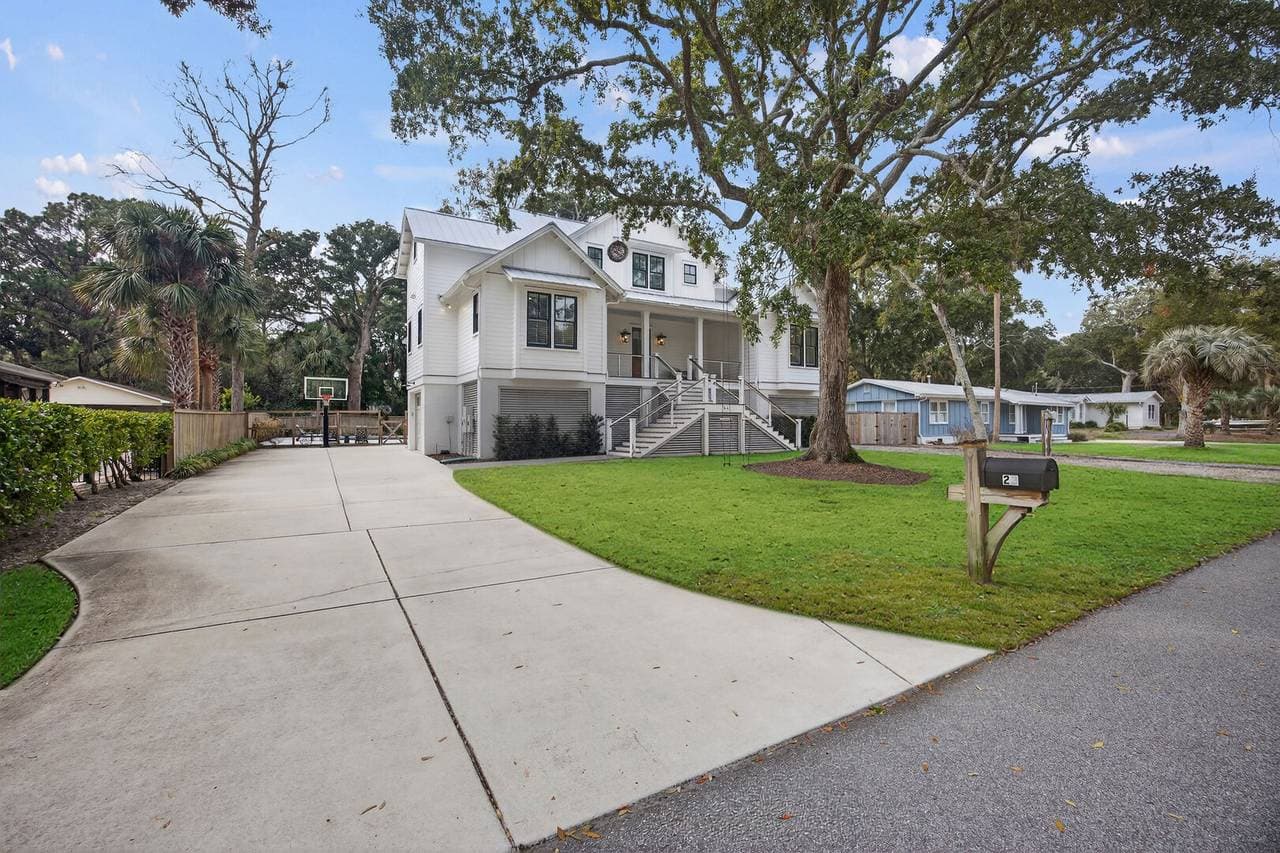 IOP Escape at 26th Avenue - Image 3